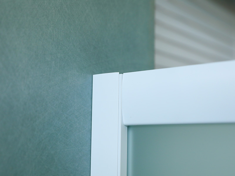 SQ Imber lapsus Enclosusre, Matt Tempered Glass Cum Typographia, Alba Aluminium Profile, Palpate Duplex, Tray SQ Imber lapsus Enclosusre, Matt Tempered Glass Cum Typographia, Alba Aluminium Profile, Palpate Duplex, Tray