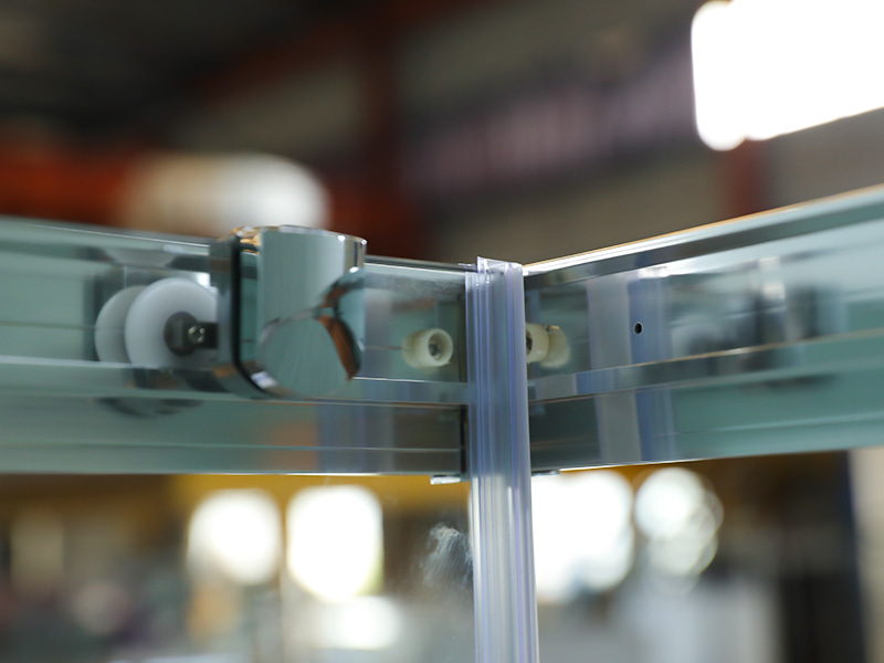 RE PROLAPSIO Imber Clausura, Vitrum Temperatum Serenum, Chrome Aluminium Profile, Duplex perforata manubrio, cum Tray RE PROLAPSIO Imber Clausura, Vitrum Temperatum Serenum, Chrome Aluminium Profile, Duplex perforata manubrio, cum Tray