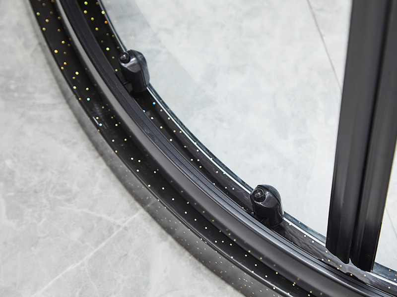 SE Imber clausura illapsum, Serenum Vitrum Temperatum, Aluminium Nigrum Profile, Duplex Foramina Palpate, Sine Tray SE Imber clausura illapsum, Serenum Vitrum Temperatum, Aluminium Nigrum Profile, Duplex Foramina Palpate, Sine Tray